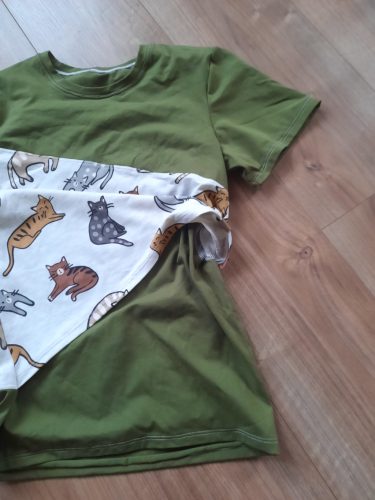 Cicás 3 blokkos női szoptatós póló (S-es méret)