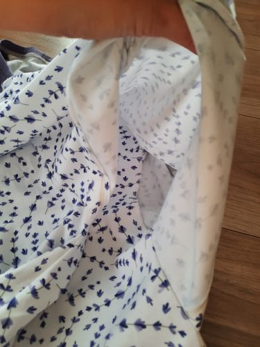 Levendula mintás rövid ujjú szoptatós póló (M-es méret)