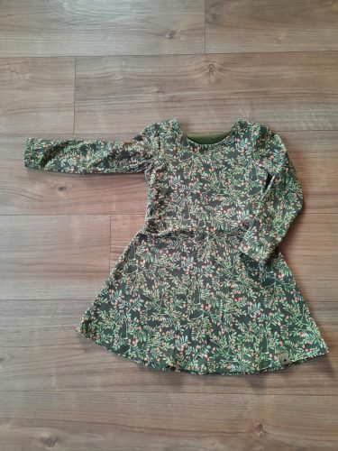 Piros bogyós anya-lánya ruhaszett, anyukának szoptatós megoldással (XL,104-es méret)