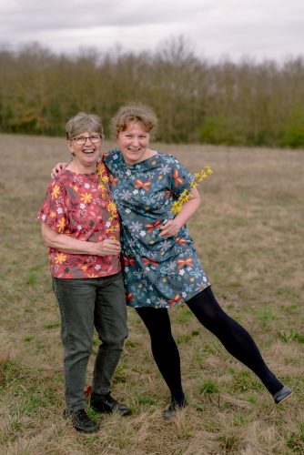 Csónaknyakú rövid ujjú női póló