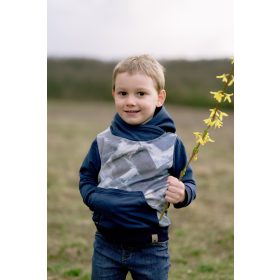 Hagyományos baba pulóver kapucnival