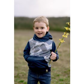 Hagyományos gyerek pulóver kapucnival