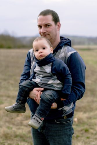 A-vonalú gyerek pulóver kapucnival/gallérral