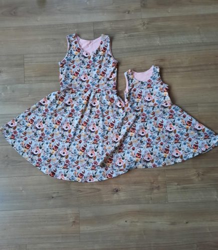 Derékba szabott kislány ruha