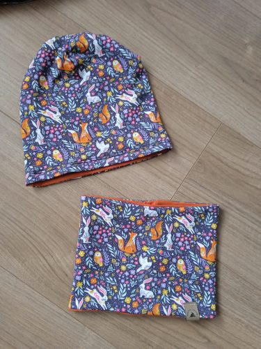 Egyszerű körsál és sapka felnőtt és gyerek méretekben